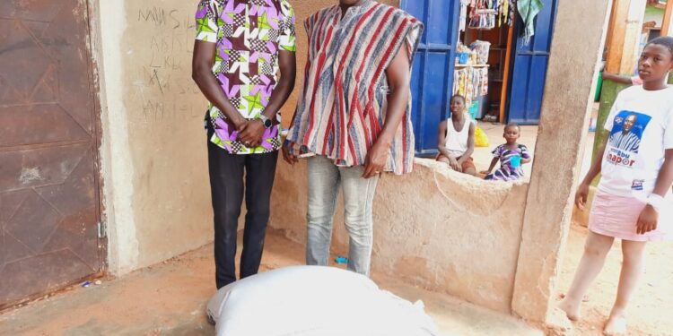 DAMONGO: MEMBER OF PARLIAMENT DONATES TO NATIONAL SERVICE PERSONNEL