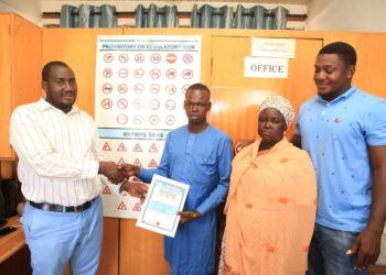 FROM THE PITS TO THE HEARTS OF MANY IN GONJALAND—MUFTI’S WIPE-AWAY IN LIFE-SAVING EXPEDITION.