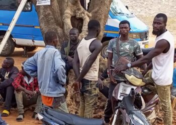 Police intercepts bus carrying 30 foreigners at Damongo