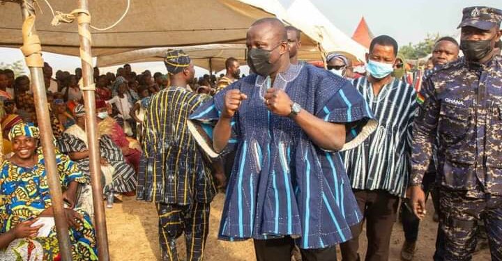 Lands Minister Abu Jinapor calls on Ghanaians to choose peace over violence
