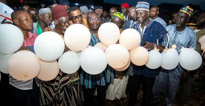 Vice President, Dr. Alhaji Mahamud Bawumia commissions market complex for the people of Salaga.