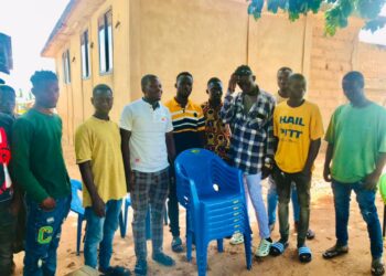 DAMONGO NPP YOUTH ORGANIZER DONATES PLASTIC CHAIRS TO 7-7 JUNCTION YOUTH GROUP