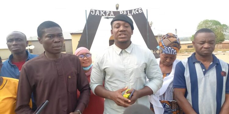 GLYA Executives pays courtesy Call on Yagbonwura TunTumba I at Jakpa Palace