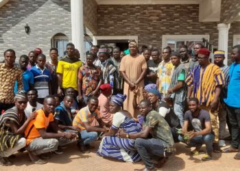 Groups from Yapei/Kusawgu pleads with Muftawu Habibu to contest constituency seat as an independent candidate.