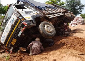 Residents of Sor No.3 decries over poor road and telecommunication networks.