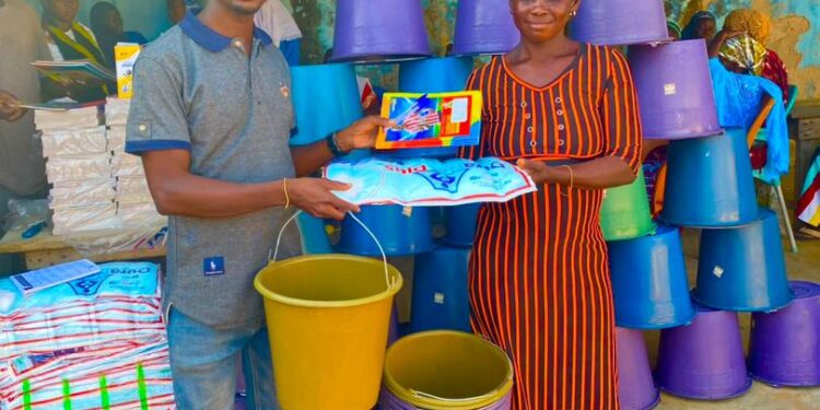 Hangaline-Ngbaripe-Alhassankura Assemblyman Supports Fresh SHS Students with Essential School Items.