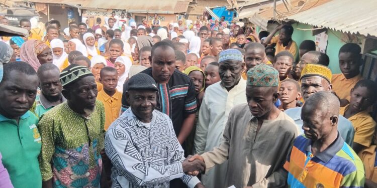 Damongo:Stop encroaching on Kurabaso JHS land; stakeholders warn ‘bear bar operators’