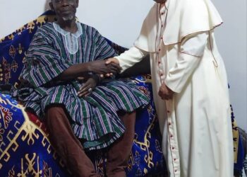 Bishop of Damongo Calls for Peace in Gbiniyiri Land Dispute During Courtesy Visit to Yagbonwura