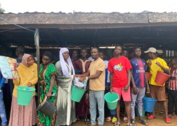 Hangaline Assemblyman Supports SHS Freshers.